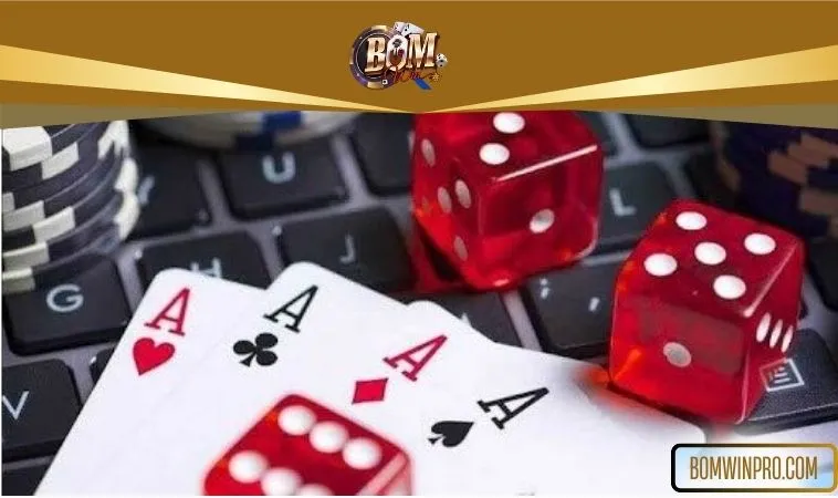 Bài Tứ quý là gì? Bài Tứ quý là gì?